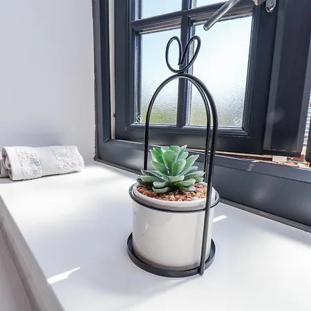 Pippin Apartment